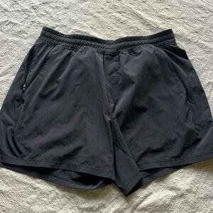 Lululemon pace breaker linerless 5”